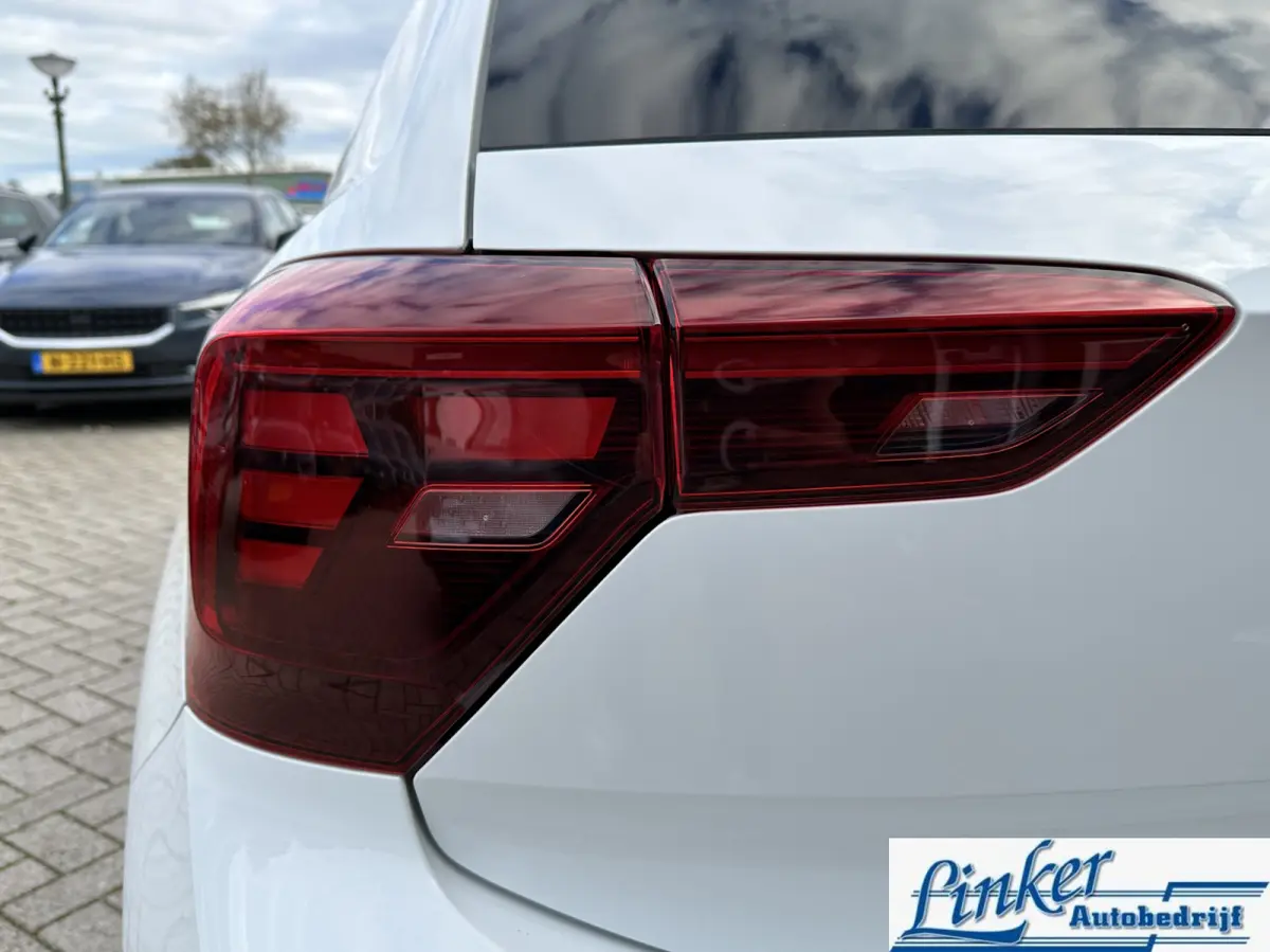1.0 TSI Life - NL-AUTO | CARPLAY | PDC VOOR/ACHTER