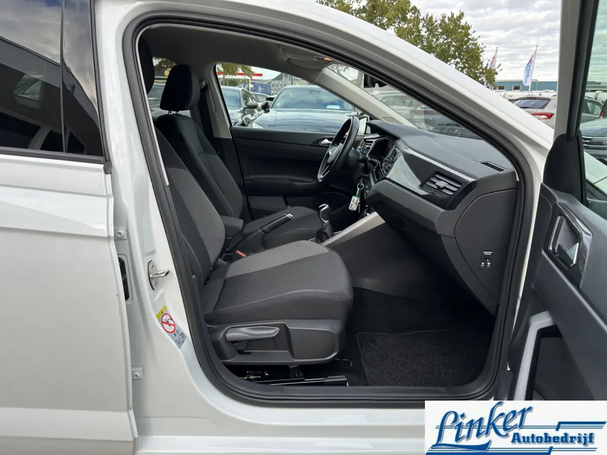 1.0 TSI Life - NL-AUTO | CARPLAY | PDC VOOR/ACHTER