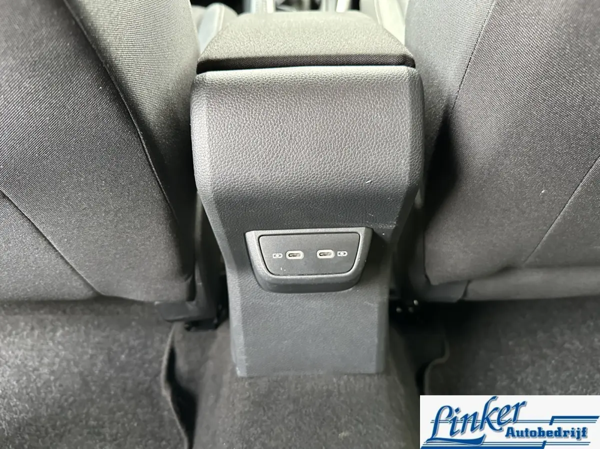 1.0 TSI Life - NL-AUTO | CARPLAY | PDC VOOR/ACHTER