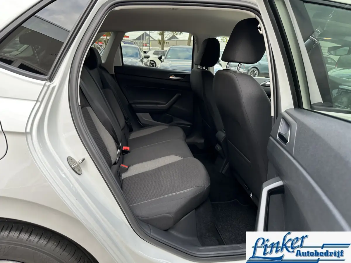 1.0 TSI Life - NL-AUTO | CARPLAY | PDC VOOR/ACHTER