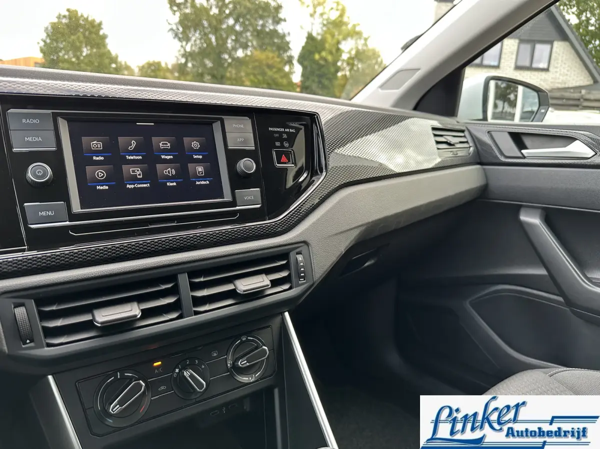 1.0 TSI Life - NL-AUTO | CARPLAY | PDC VOOR/ACHTER