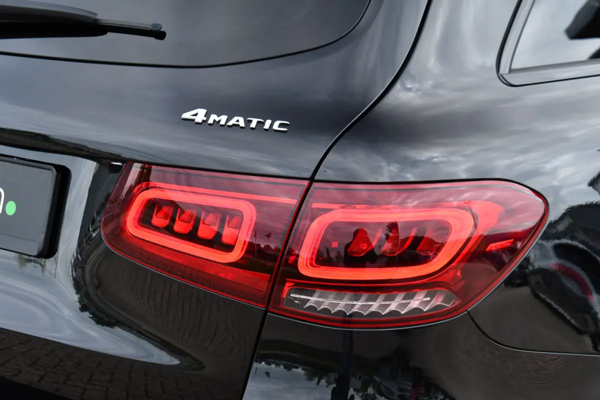 4M AMG Pano Luchtv Distr HUD Massage-ventilatie Memory 360 Night