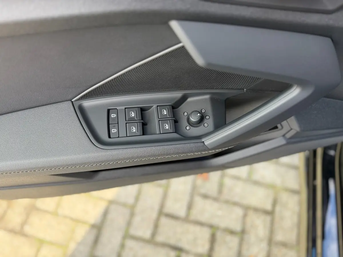 40 TFSI e 3x S-Line Sfeer Carplay ACC Lane
