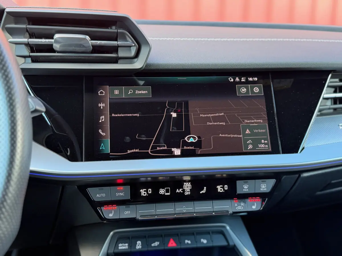 40 TFSI e 3x S-Line Sfeer Carplay ACC Lane