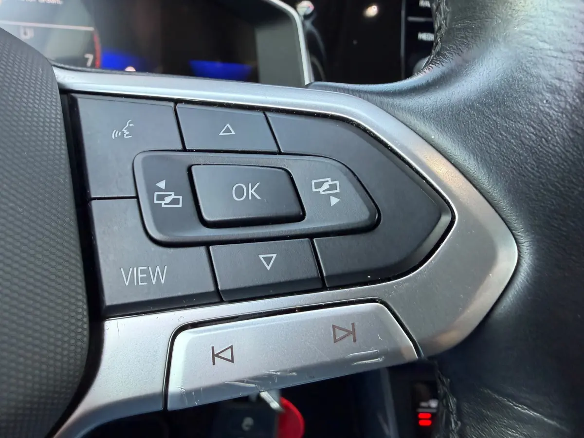 1.0 TSI Life Business DSG-7 | IQ Light LED | Carplay | Adaptive Cruise | Stoelverwarming | Parksens | BTW Auto