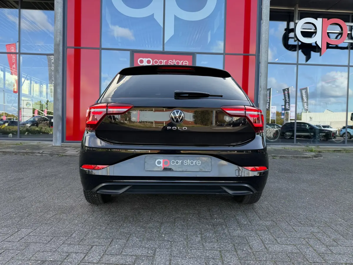 1.0 TSI Life Business DSG-7 | IQ Light LED | Carplay | Adaptive Cruise | Stoelverwarming | Parksens | BTW Auto