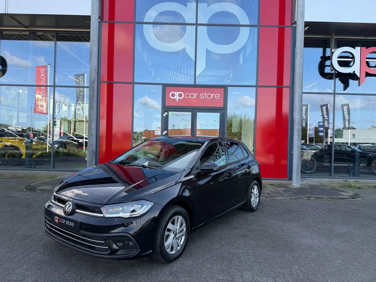 1.0 TSI Life Business DSG-7 | IQ Light LED | Carplay | Adaptive Cruise | Stoelverwarming | Parksens | BTW Auto