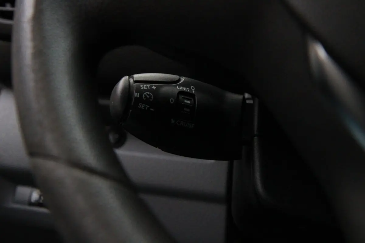 2.0 CDTI L2H1 Edition 122PK Automaat / Camera / Navi / App connect