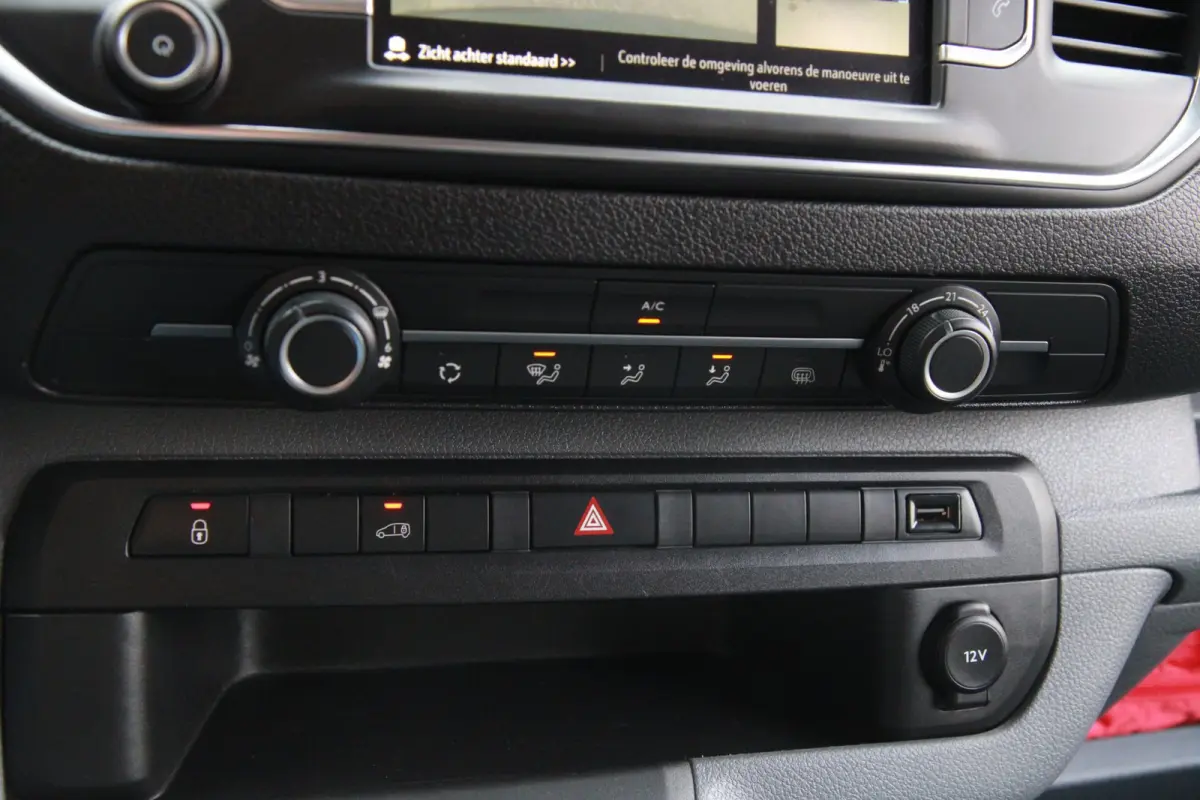2.0 CDTI L2H1 Edition 122PK Automaat / Camera / Navi / App connect