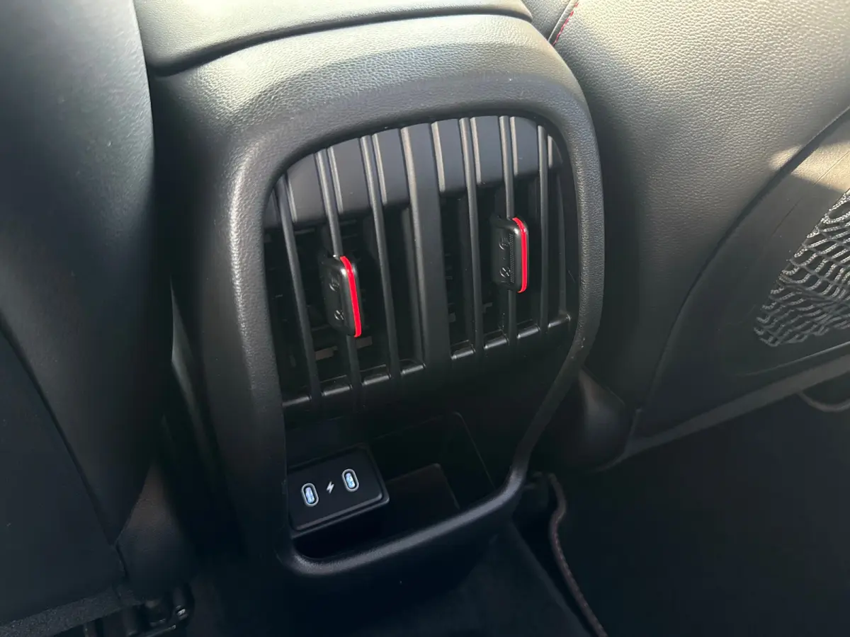 1.6 GDI 141pk HEV N-Line | Premium audio | 360 camera | Bestuurdersstoel met geheugen | Adaptive cruise control | Dodehoek detectie | Full LED koplampen | Stoelverwarming | Stoelventilatie |