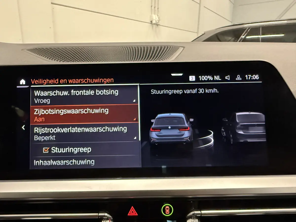 330e xDrive High Exe PANO/TREKHAAK/H&K/MEMORY/ACC/CAMERA/LEER-SPORT/SFEER/LED/18"M-SPORT BLACK/DONKERE-HEMEL/SHADOW-LINE/MINERALGRAU/SPORT-LINE/ABSOLUTE NIEUWSTAAT