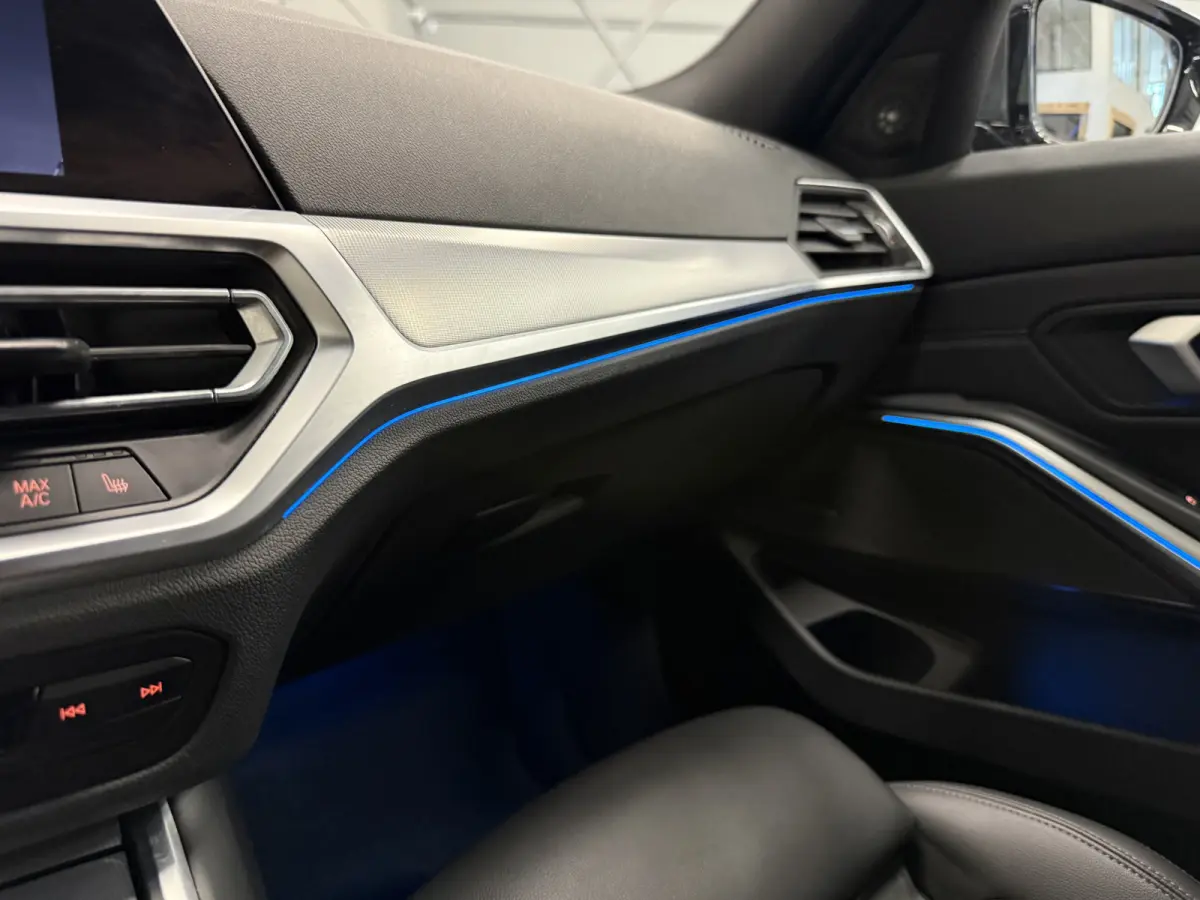 330e xDrive High Exe PANO/TREKHAAK/H&K/MEMORY/ACC/CAMERA/LEER-SPORT/SFEER/LED/18"M-SPORT BLACK/DONKERE-HEMEL/SHADOW-LINE/MINERALGRAU/SPORT-LINE/ABSOLUTE NIEUWSTAAT