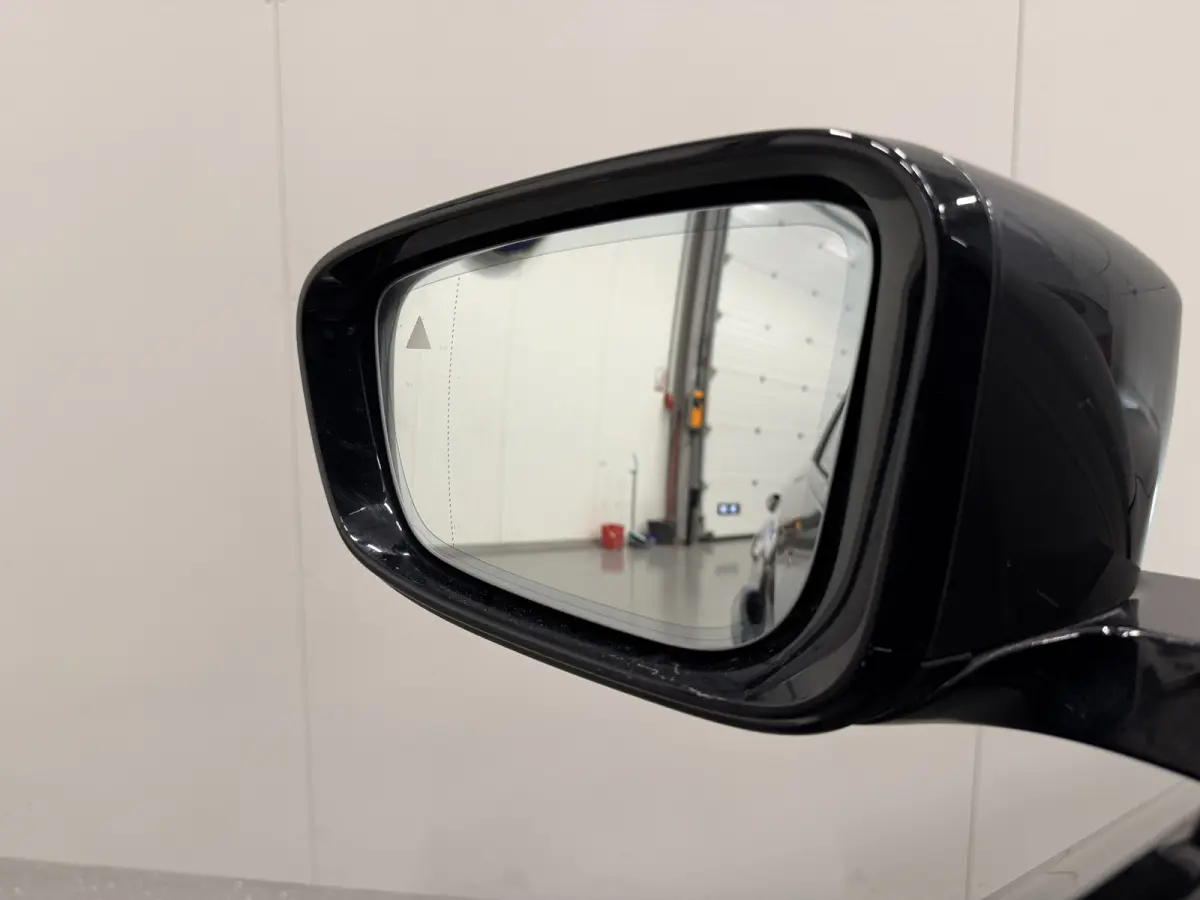 330e xDrive High Exe PANO/TREKHAAK/H&K/MEMORY/ACC/CAMERA/LEER-SPORT/SFEER/LED/18"M-SPORT BLACK/DONKERE-HEMEL/SHADOW-LINE/MINERALGRAU/SPORT-LINE/ABSOLUTE NIEUWSTAAT