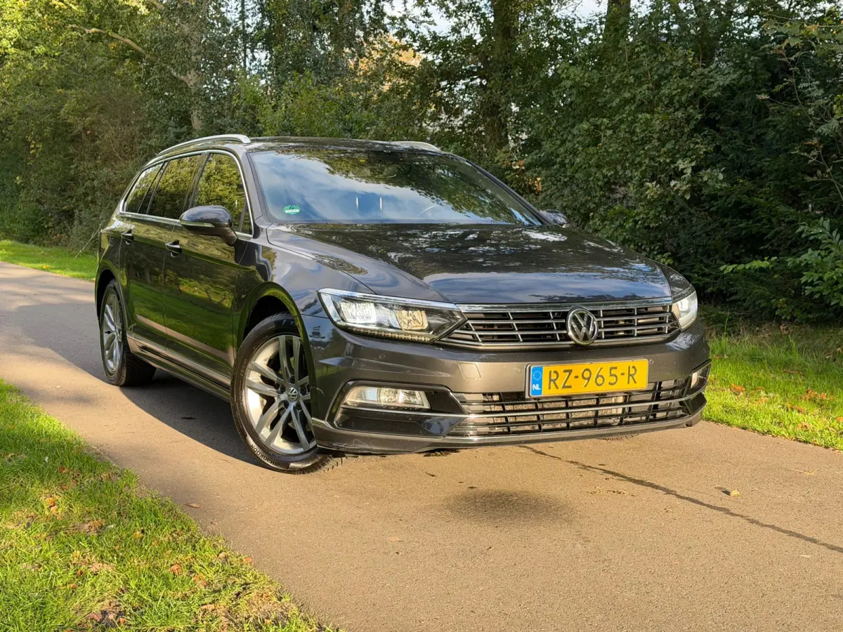 1.6 TDI Highline Business R | Navi + Cruise control Nu € 10.275 Inclusief BTW,- !!!