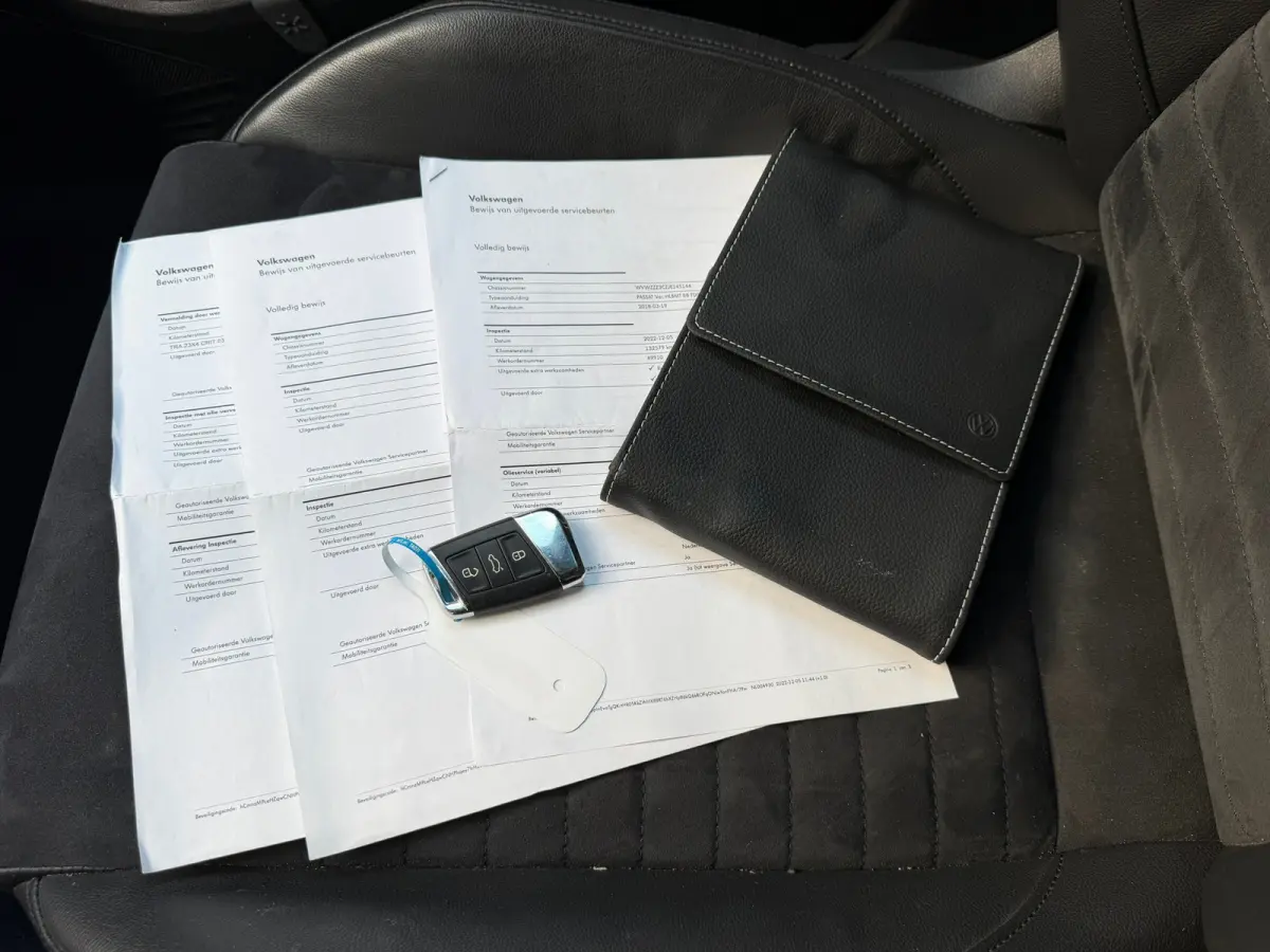 1.6 TDI Highline Business R | Navi + Cruise control Nu € 10.275 Inclusief BTW,- !!!