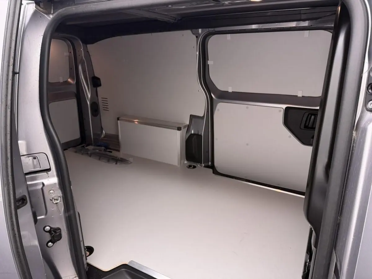 Electric L3 75 kWh Automaat Winterpakket/Ecc/Nav/Camera Nieuwe bus !