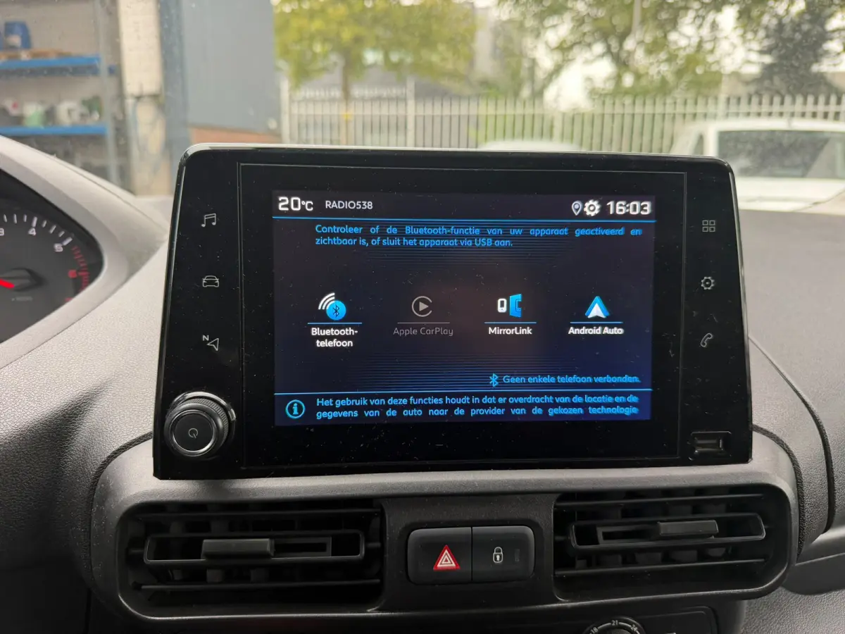 1.6 BlueHDI Premium / Trekhaak / App connect / Cruise / Laadvloer dubbel