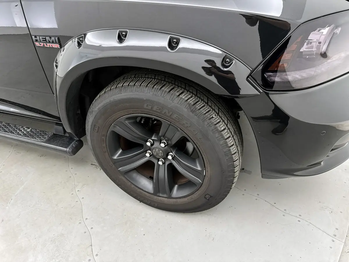 1500 5.7 V8 Quad Cab 6'4 Pano Leder Prins LPG Alpine audio Trekhaak