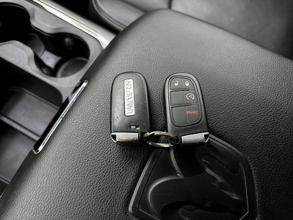 1500 5.7 V8 Quad Cab 6'4 Pano Leder Prins LPG Alpine audio Trekhaak