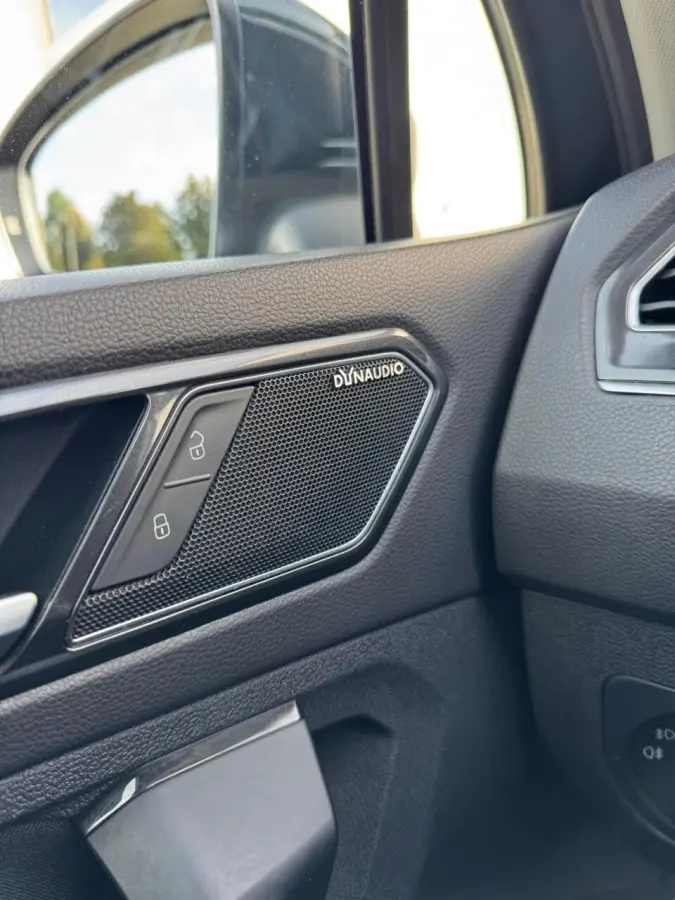 1.4 TSI ACT ACC/Dynaudio/CarPlay/Trekh/Adap.LED