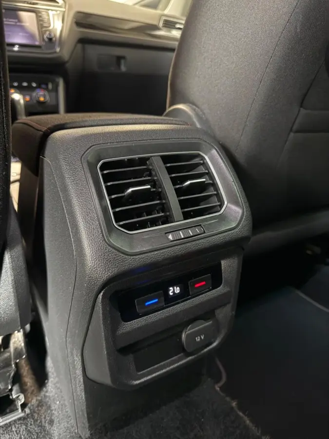 1.4 TSI ACT ACC/Dynaudio/CarPlay/Trekh/Adap.LED