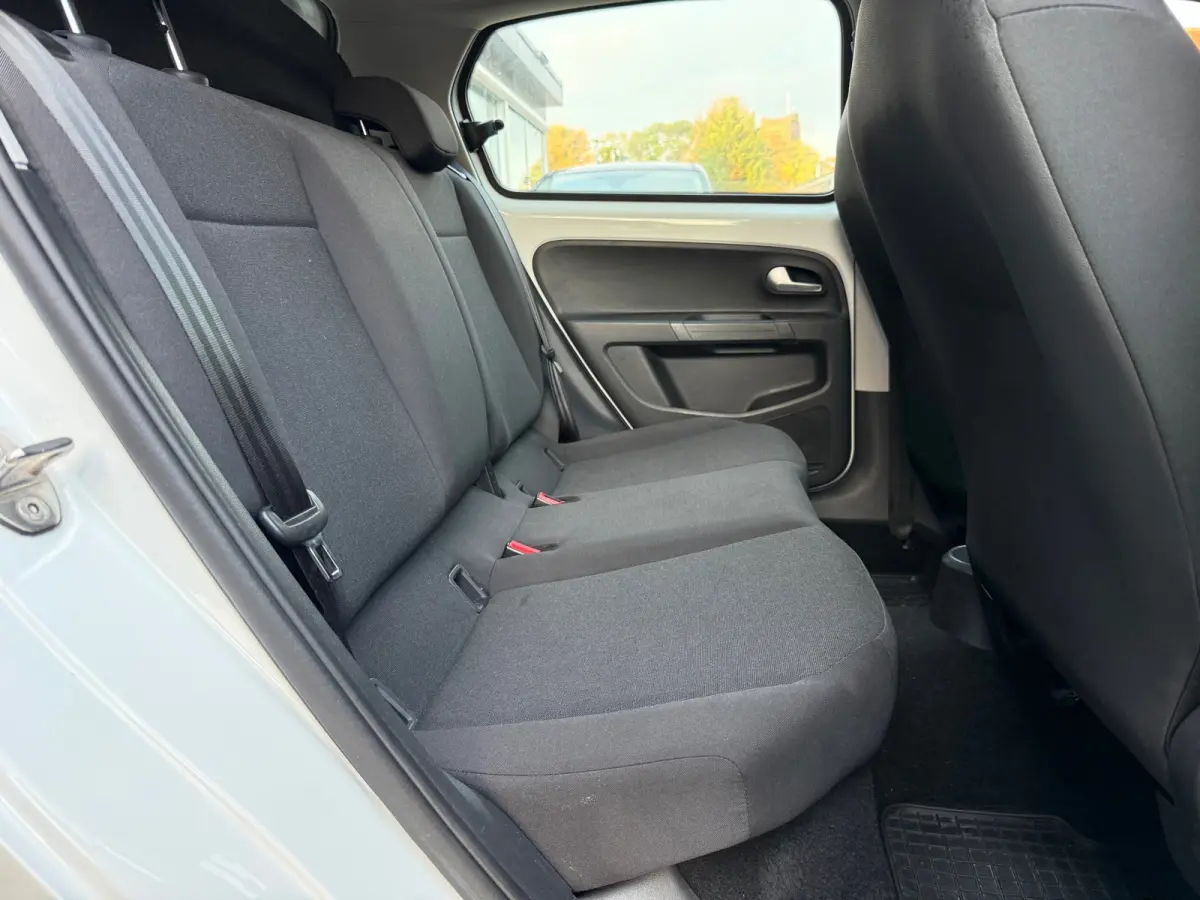 Up! 1.0 BMT |STOELVRW/AIRCO/APPCONNECT/ KM 83500