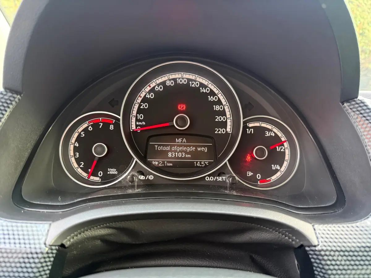 Up! 1.0 BMT |STOELVRW/AIRCO/APPCONNECT/ KM 83500
