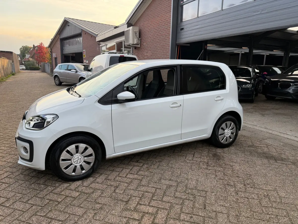 Up! 1.0 BMT |STOELVRW/AIRCO/APPCONNECT/ KM 83500