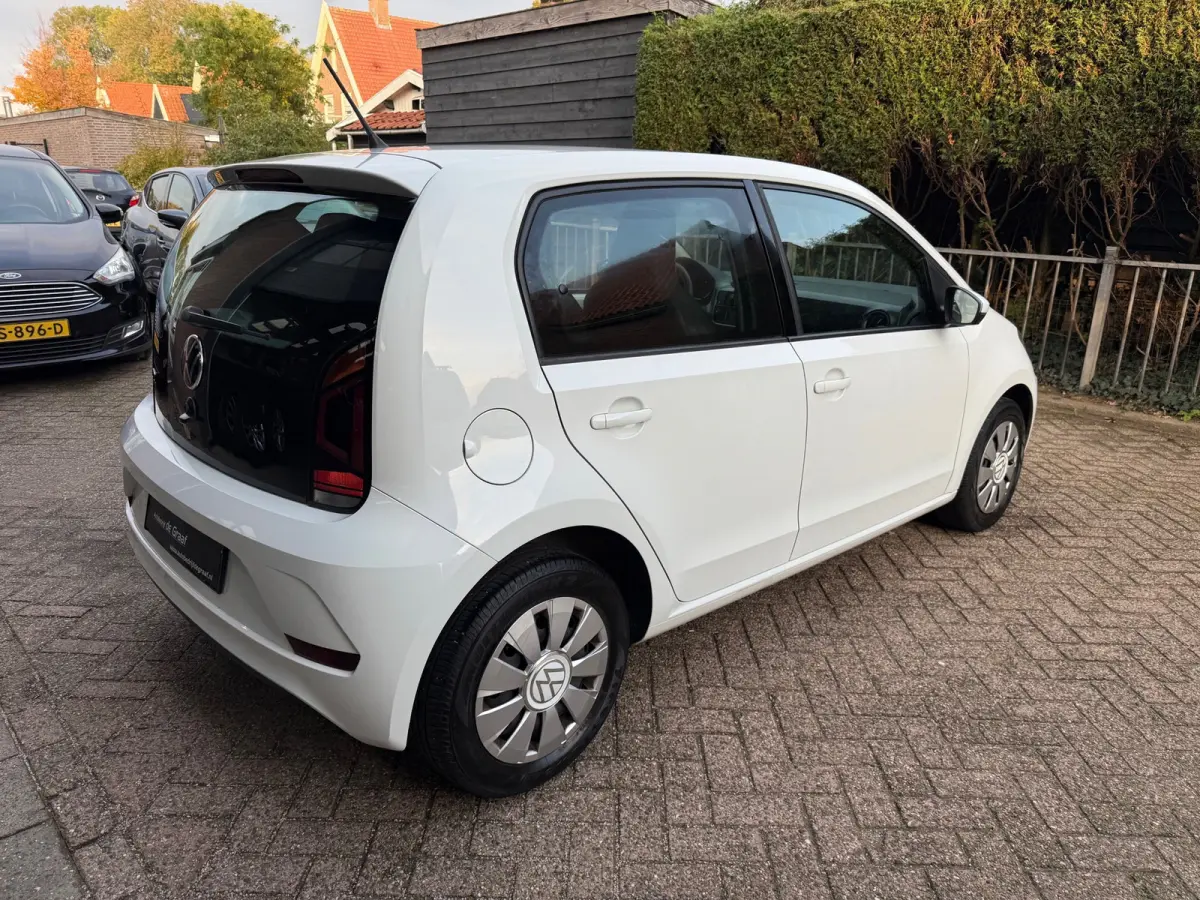 Up! 1.0 BMT |STOELVRW/AIRCO/APPCONNECT/ KM 83500