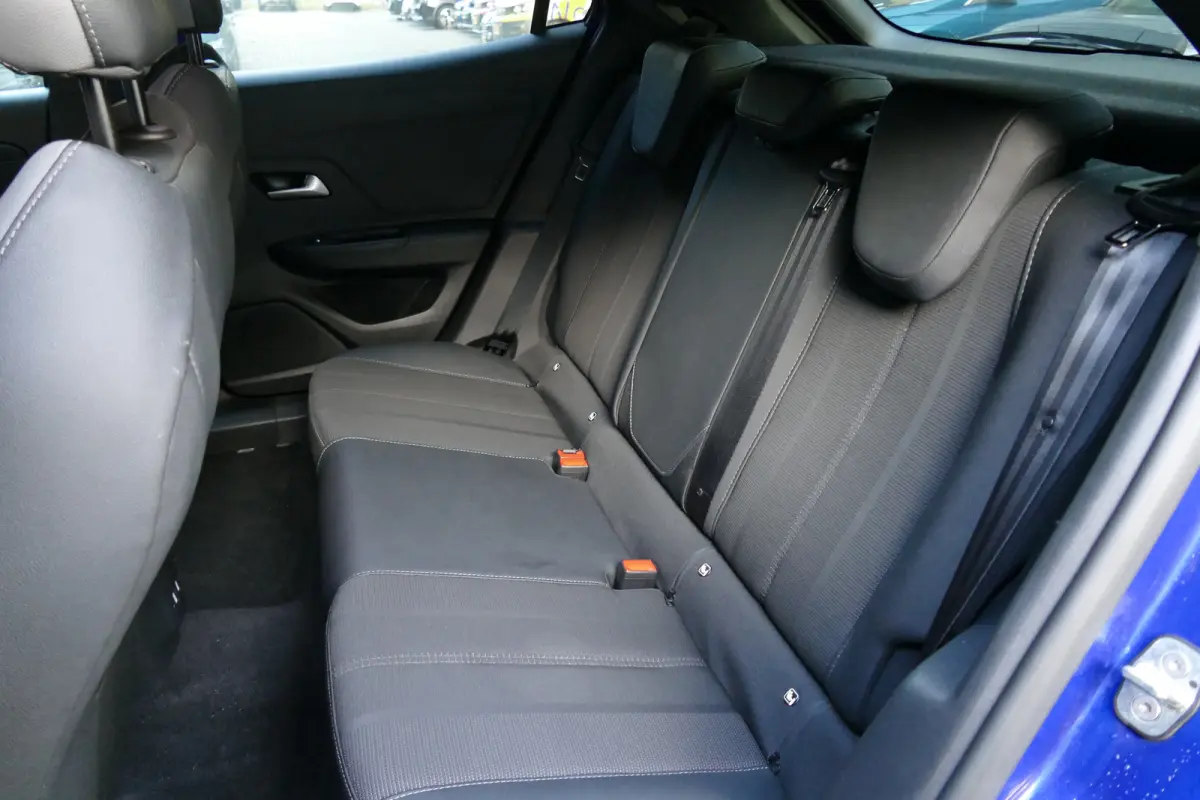 1.2 TURBO HYBRID GS AUTOMAAT / CAMERA / STUURVERWARMING / FULL-LED / KEYLESS / NAVI / CLIMA / PDC / BLUETOOTH / ADAPT. CRUISECONTROL / 1E EIGENAAR / SCHITTERENDE !!