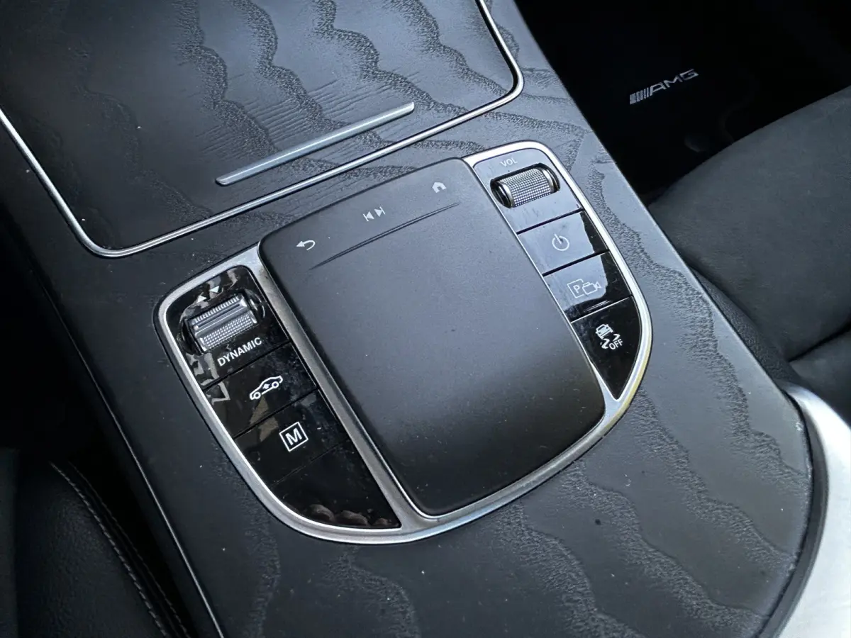 AMG 4Matic // Trekhaak // Luchtvering // Panoramadak // Memory // Distronic // Burmester // 360 Camera