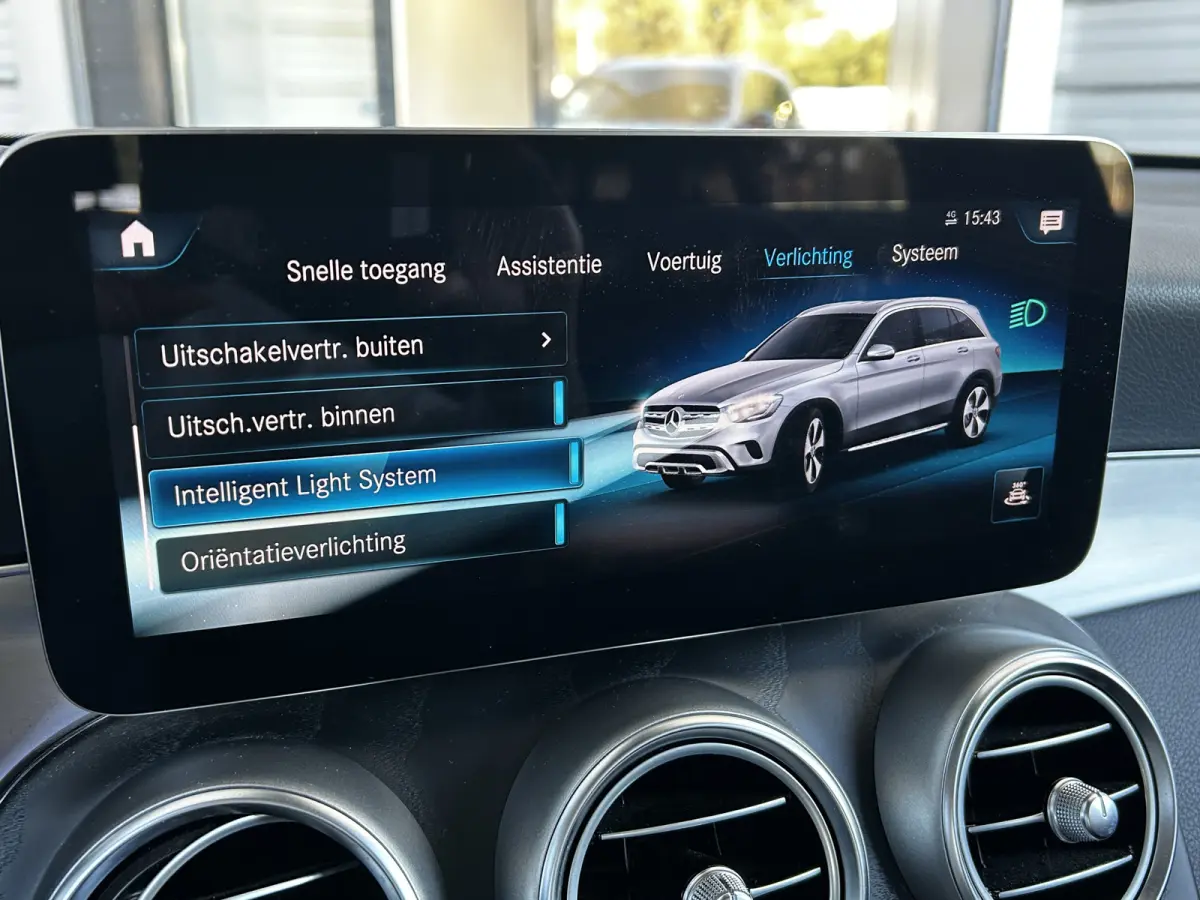AMG 4Matic // Trekhaak // Luchtvering // Panoramadak // Memory // Distronic // Burmester // 360 Camera