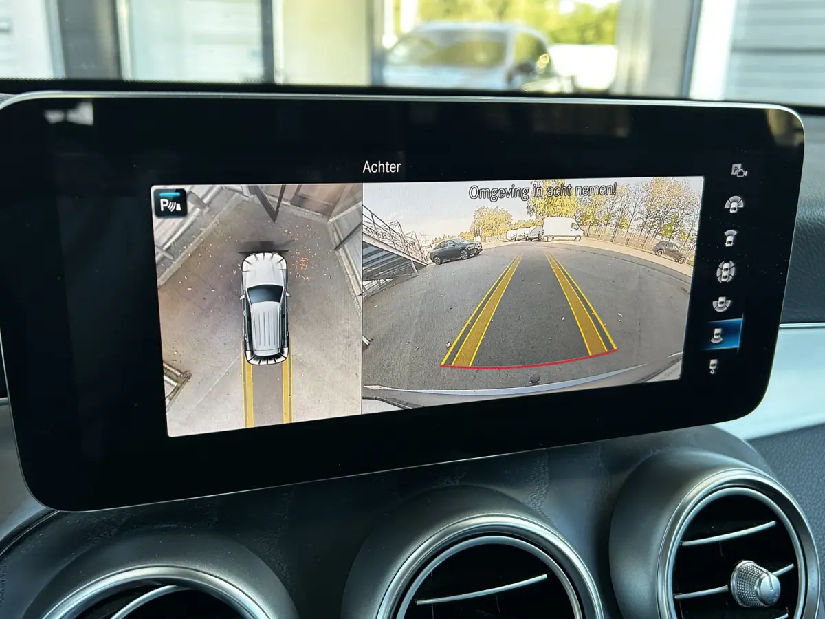 AMG 4Matic // Trekhaak // Luchtvering // Panoramadak // Memory // Distronic // Burmester // 360 Camera