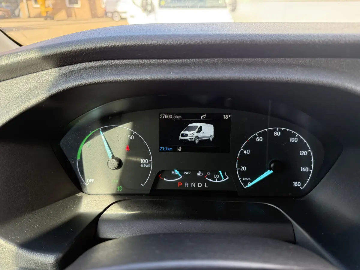 e-Transit 68kWh 184PK
