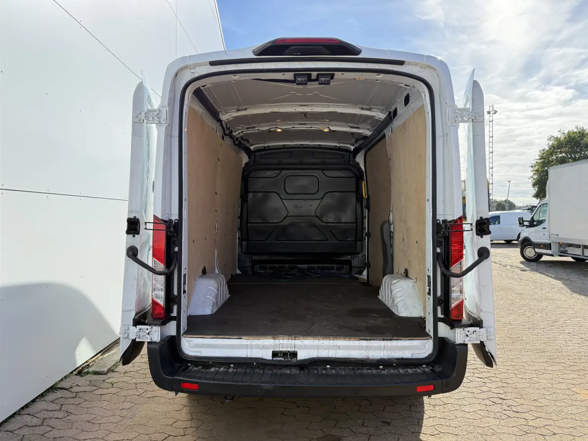 e-Transit 68kWh 184PK