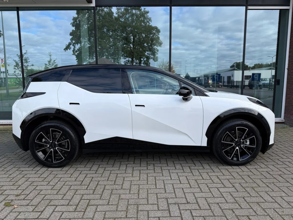 RWD Long Range 69 kWh - Automaat - Panodak - Leder - Navi - Org.NL