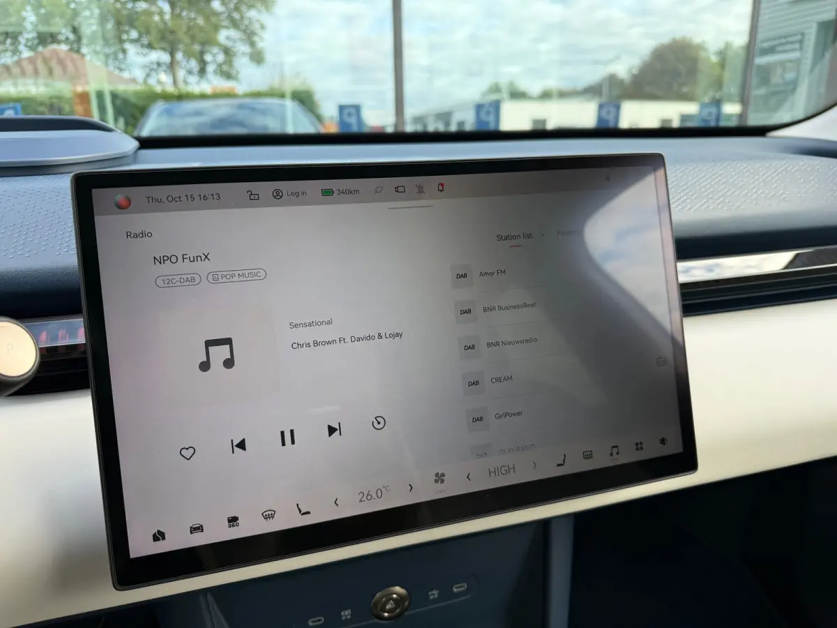 RWD Long Range 69 kWh - Automaat - Panodak - Leder - Navi - Org.NL