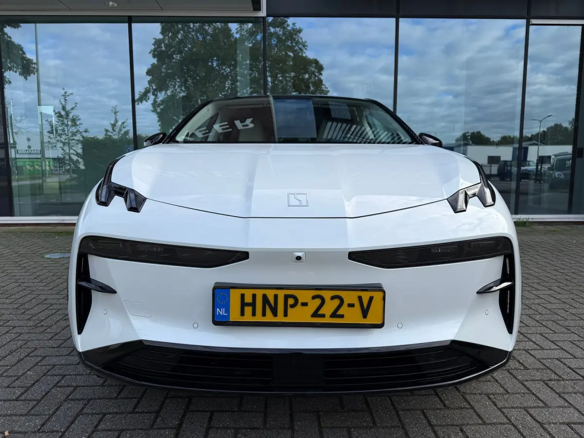 RWD Long Range 69 kWh - Automaat - Panodak - Leder - Navi - Org.NL
