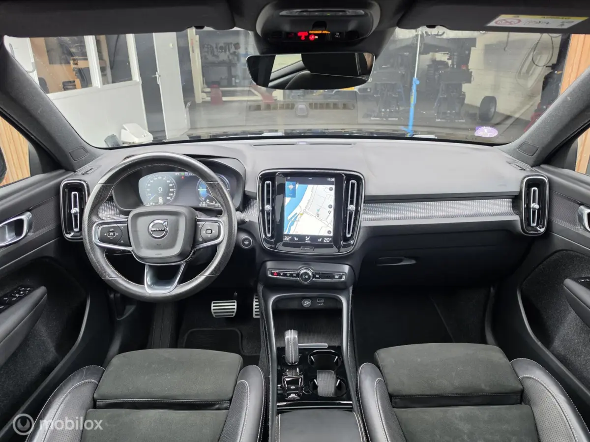 T5 R-DESIGN 262 PK PANO ACC CARPLAY STOELVERW.