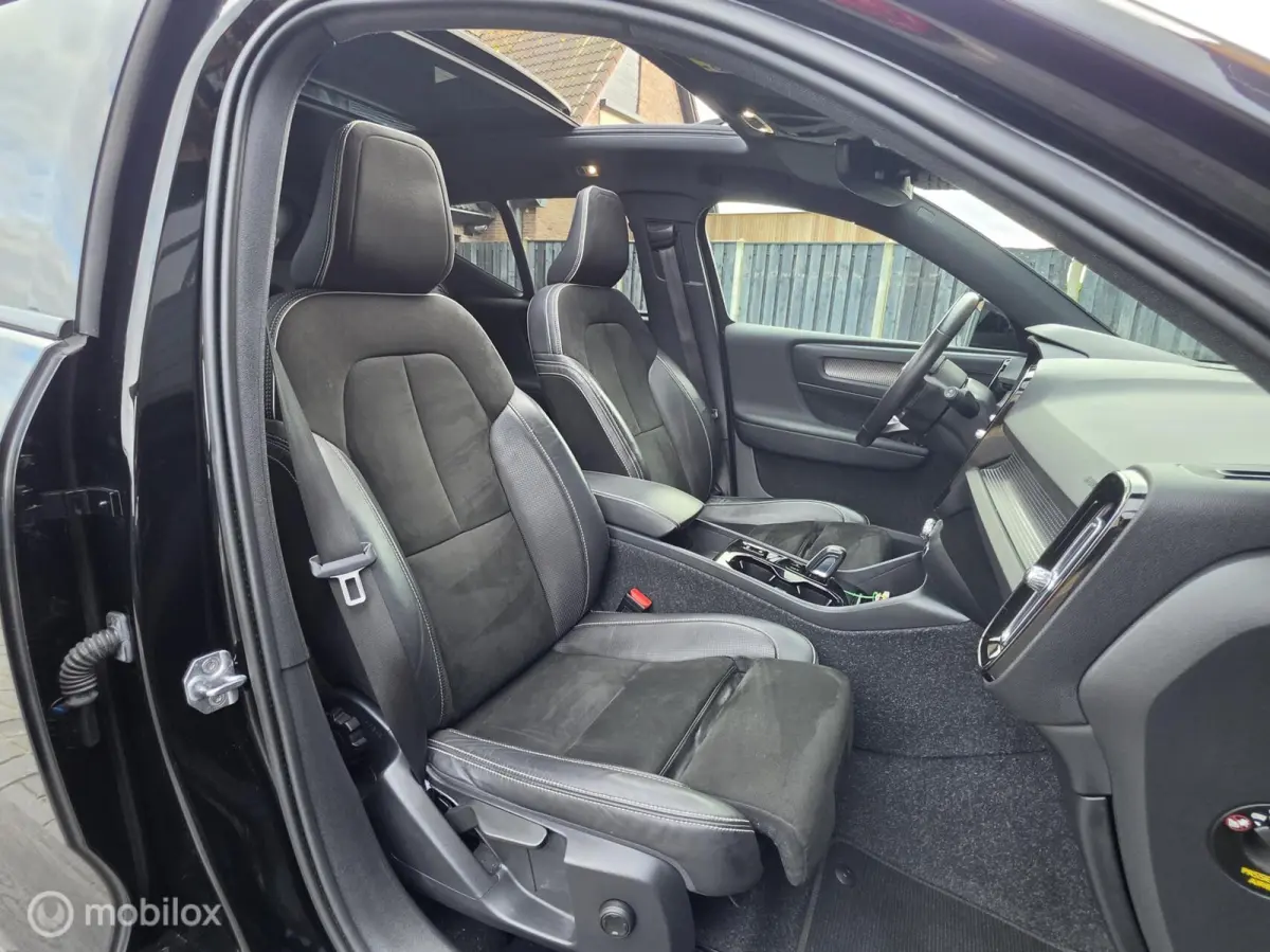 T5 R-DESIGN 262 PK PANO ACC CARPLAY STOELVERW.