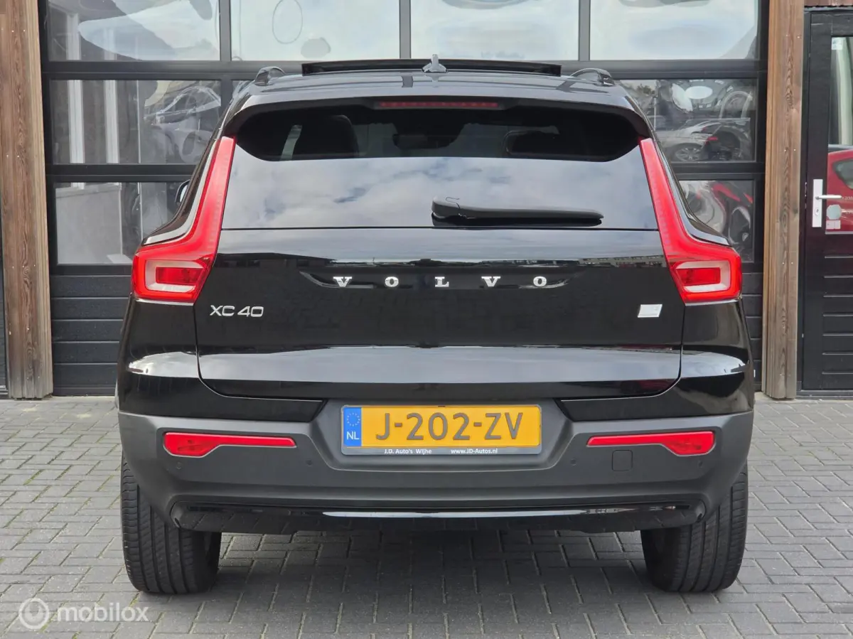 T5 R-DESIGN 262 PK PANO ACC CARPLAY STOELVERW.