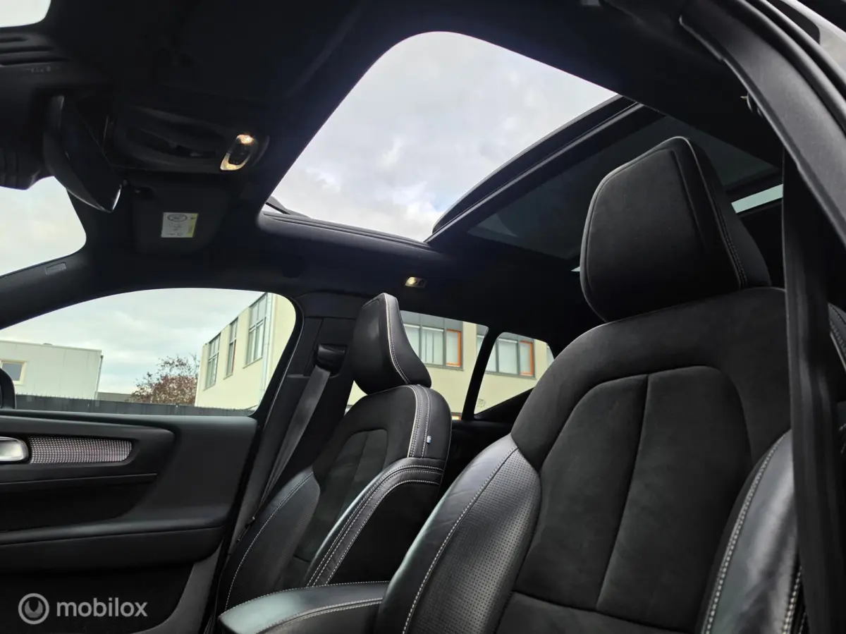 T5 R-DESIGN 262 PK PANO ACC CARPLAY STOELVERW.