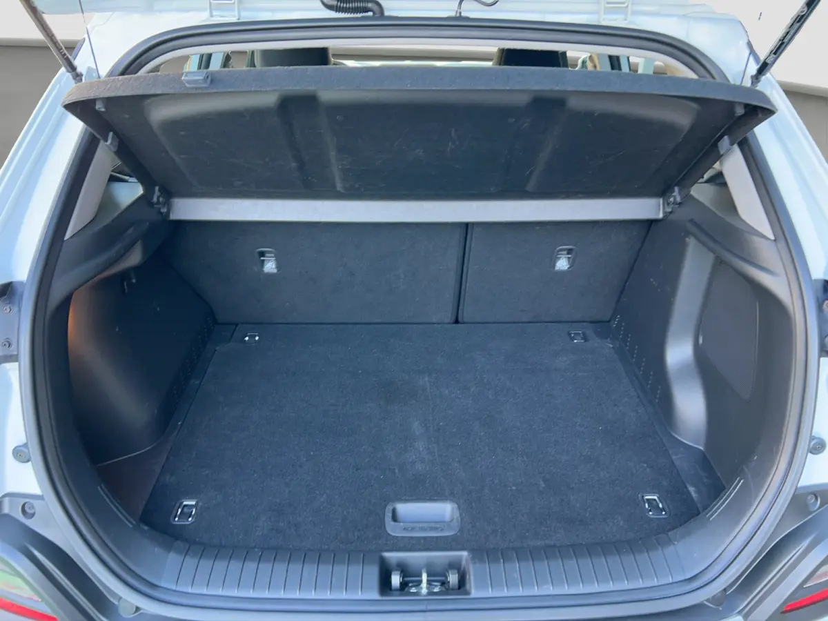 1.6 GDI 141pk HEV Comfort | Trekhaak | Camera | Carplay | Parkeersensoren | Climate controle | Cruise controle | Lichtmetalen velgen