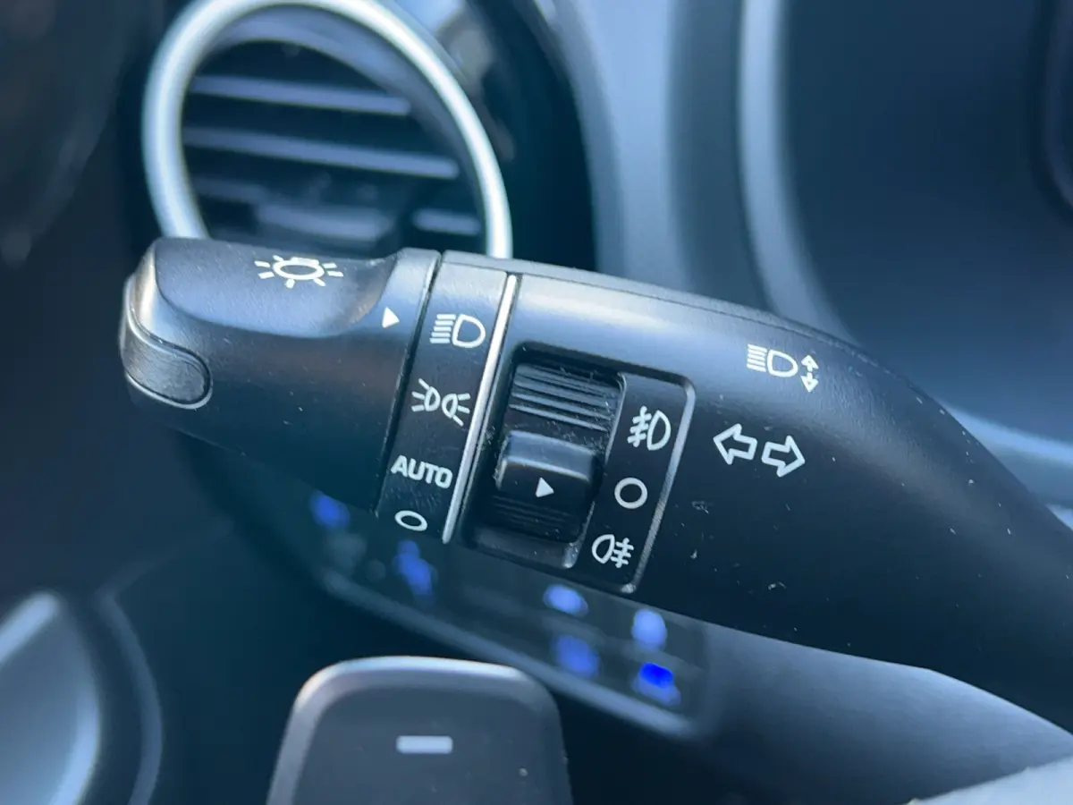 1.6 GDI 141pk HEV Comfort | Trekhaak | Camera | Carplay | Parkeersensoren | Climate controle | Cruise controle | Lichtmetalen velgen