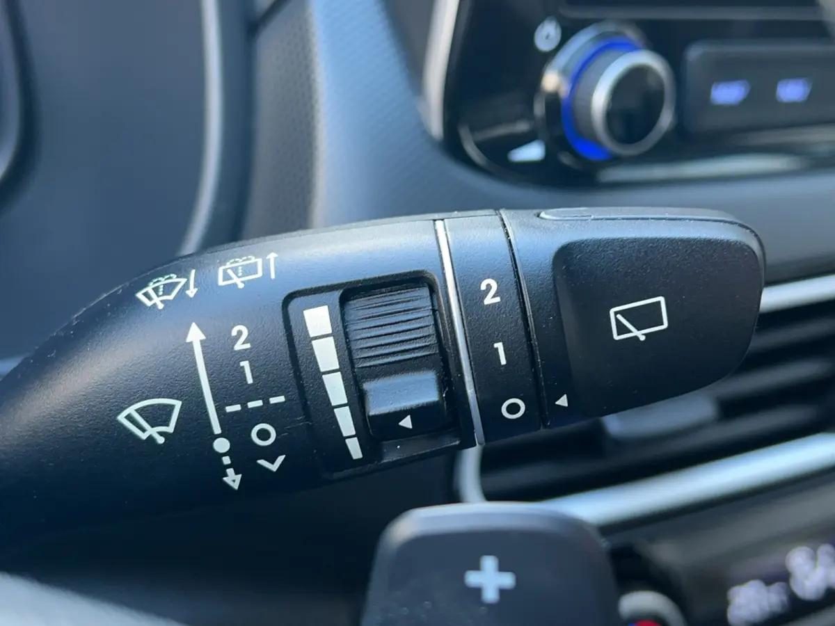 1.6 GDI 141pk HEV Comfort | Trekhaak | Camera | Carplay | Parkeersensoren | Climate controle | Cruise controle | Lichtmetalen velgen