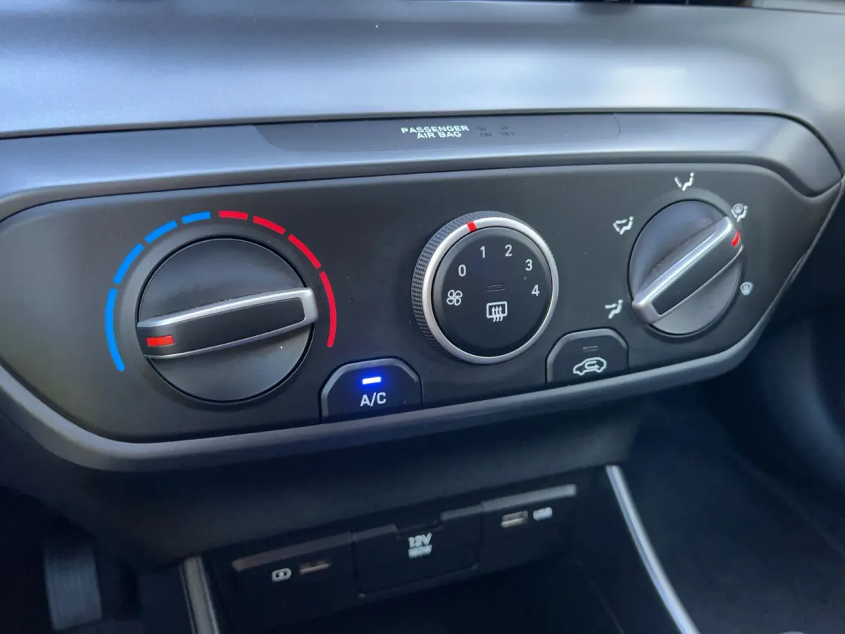 1.0 T-GDI 100pk Comfort Smart Automaat | Camera | Airco | Carplay | Cruise controle | Dodehoek detectie | Navigatie | Parkeersensoren | 5.200 km!