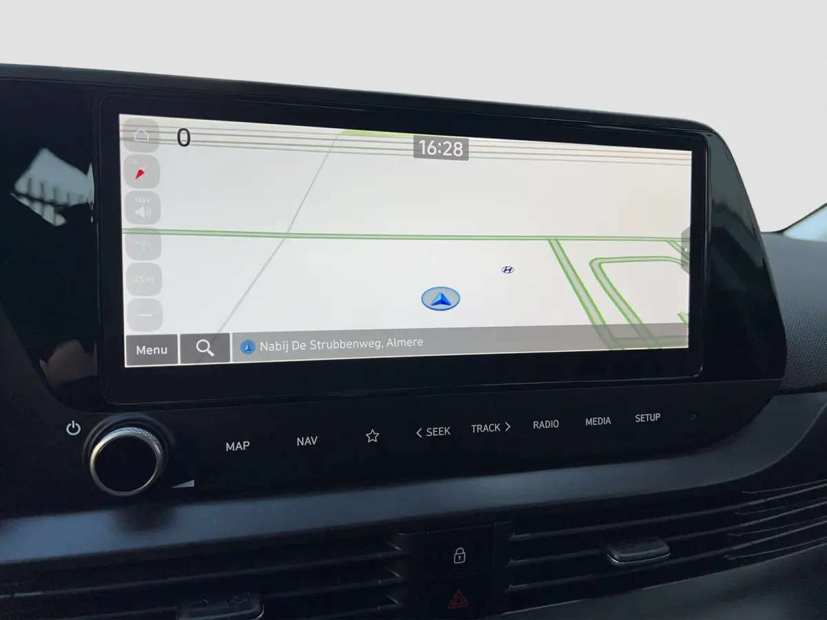 1.0 T-GDI 100pk Comfort Smart Automaat | Camera | Airco | Carplay | Cruise controle | Dodehoek detectie | Navigatie | Parkeersensoren | 5.200 km!
