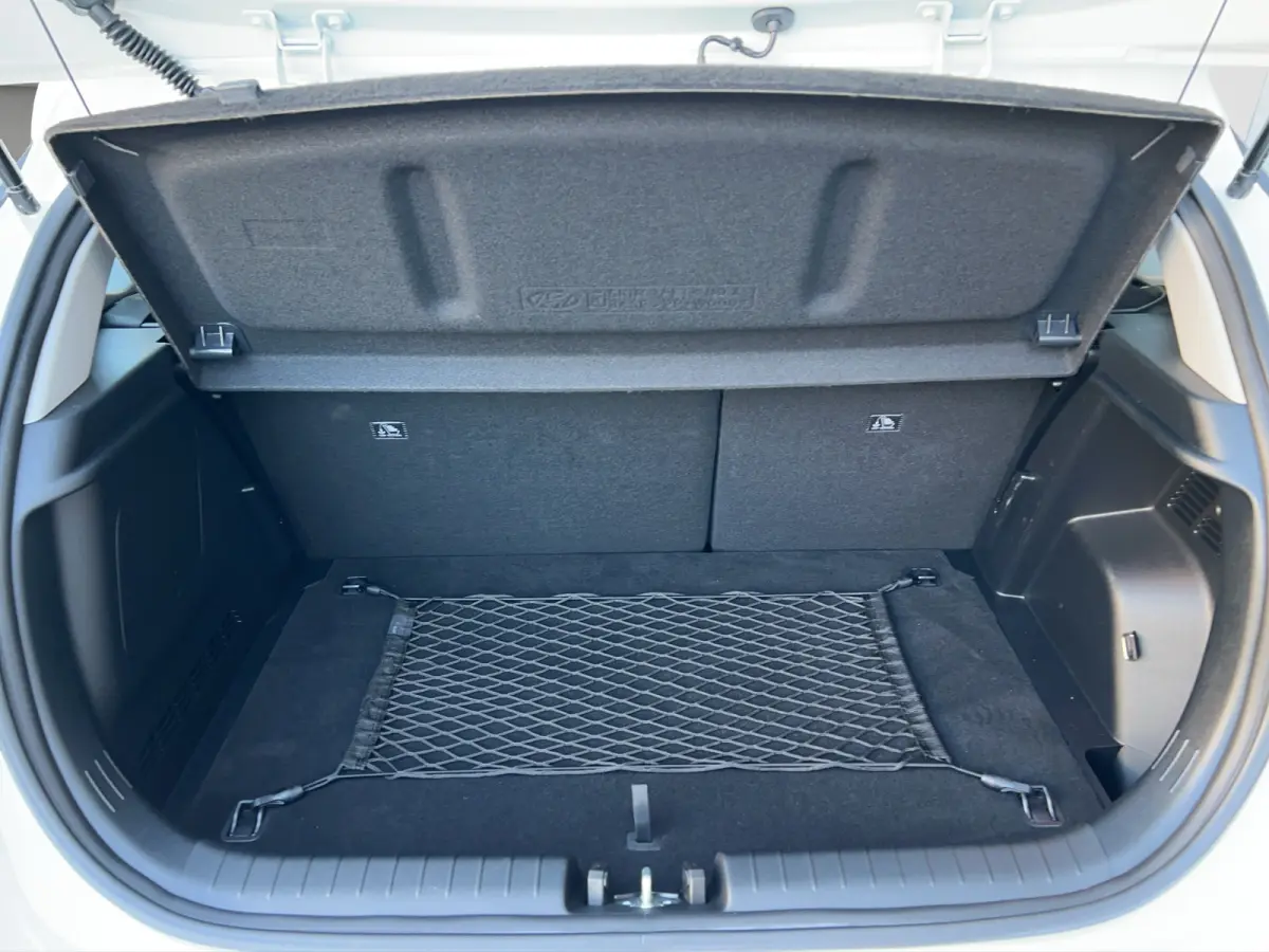1.0 T-GDI 100pk Comfort Smart Automaat | Camera | Airco | Carplay | Cruise controle | Dodehoek detectie | Navigatie | Parkeersensoren | 5.200 km!