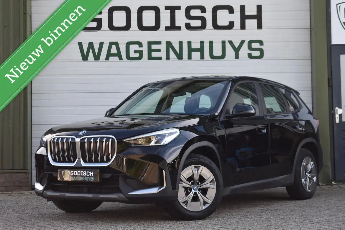 xDrive30 Launch Edition 67 kWh | 100% SOH | Camera | Navi |