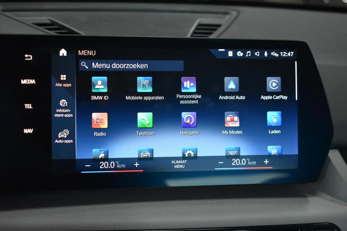 xDrive30 Launch Edition 67 kWh | 100% SOH | Camera | Navi |